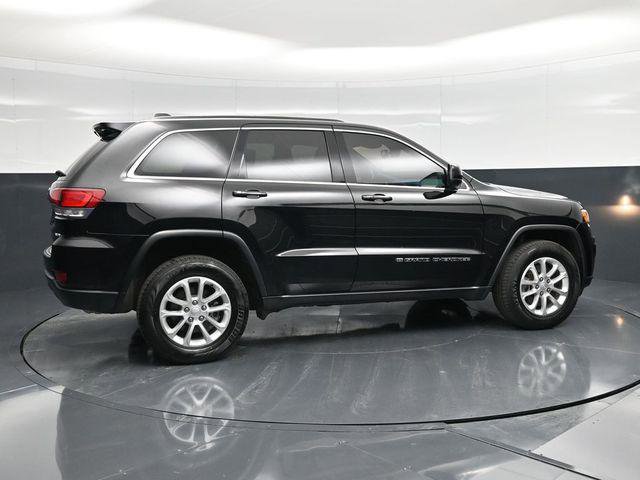 Certified 2022 Jeep Grand Cherokee Laredo E AWD/4WD image 12