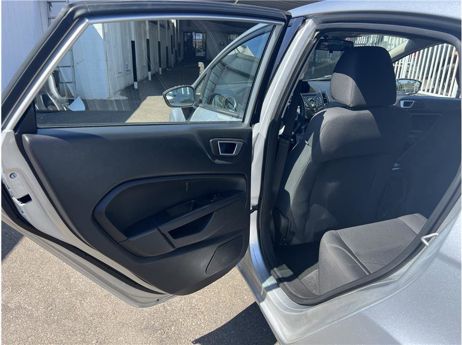 Used 2014 Ford Fiesta SE image 10