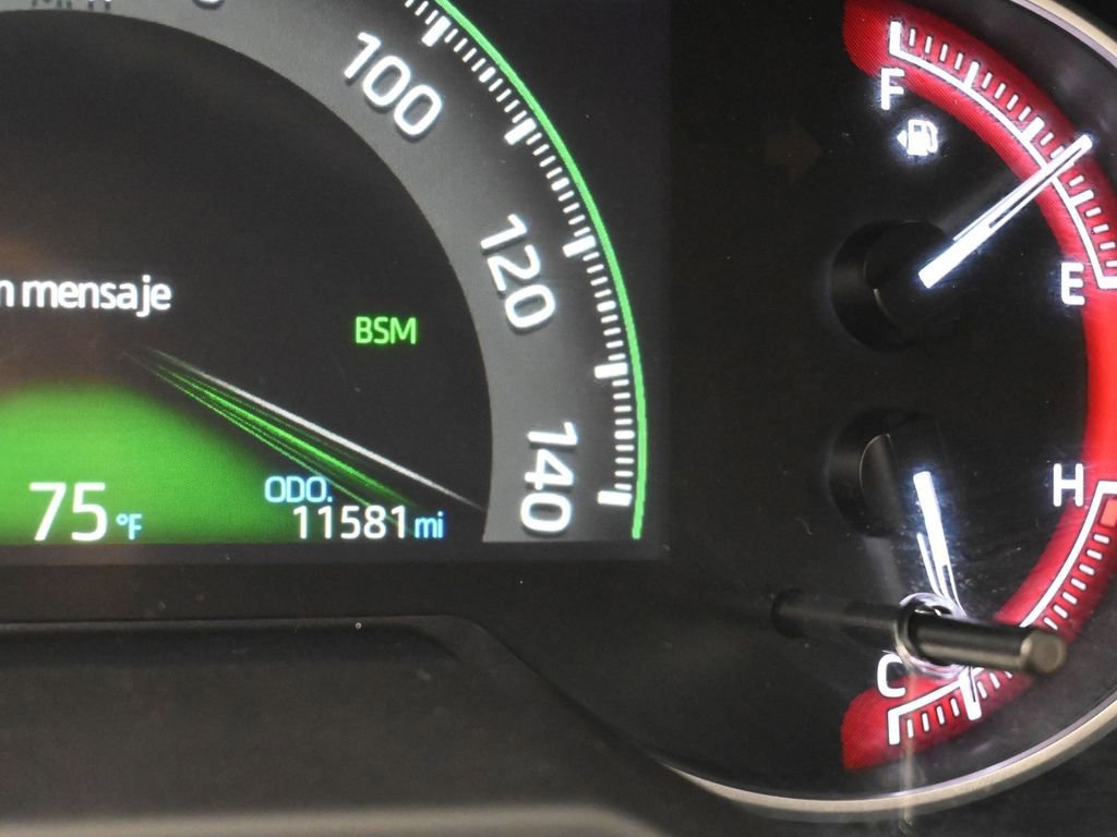 Used 2023 Toyota RAV4 XLE image 30