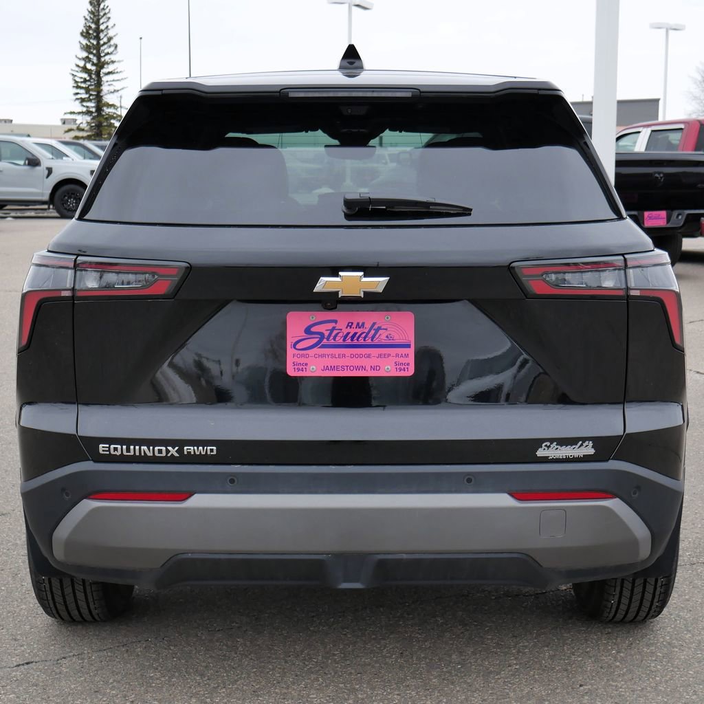 Used 2026 Chevrolet Equinox LT w/ Convenience Package II image 10