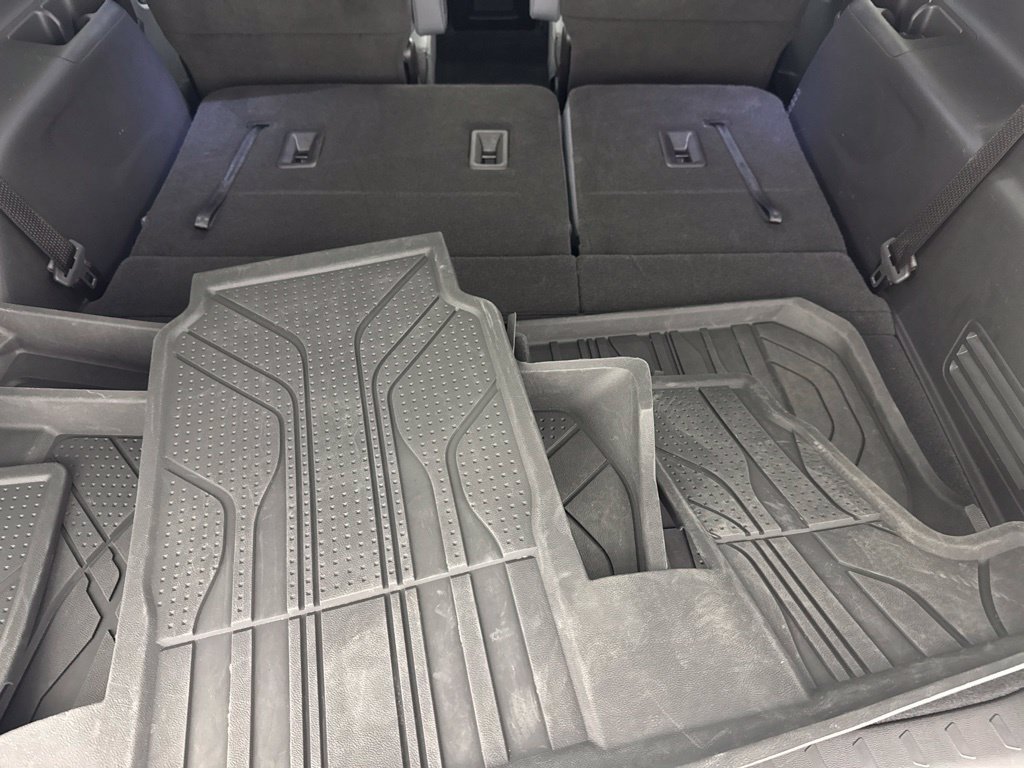 Used 2021 Chevrolet Traverse Premier AWD/4WD image 31