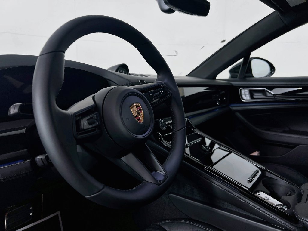 New 2026 Porsche Panamera 4 AWD/4WD image 4