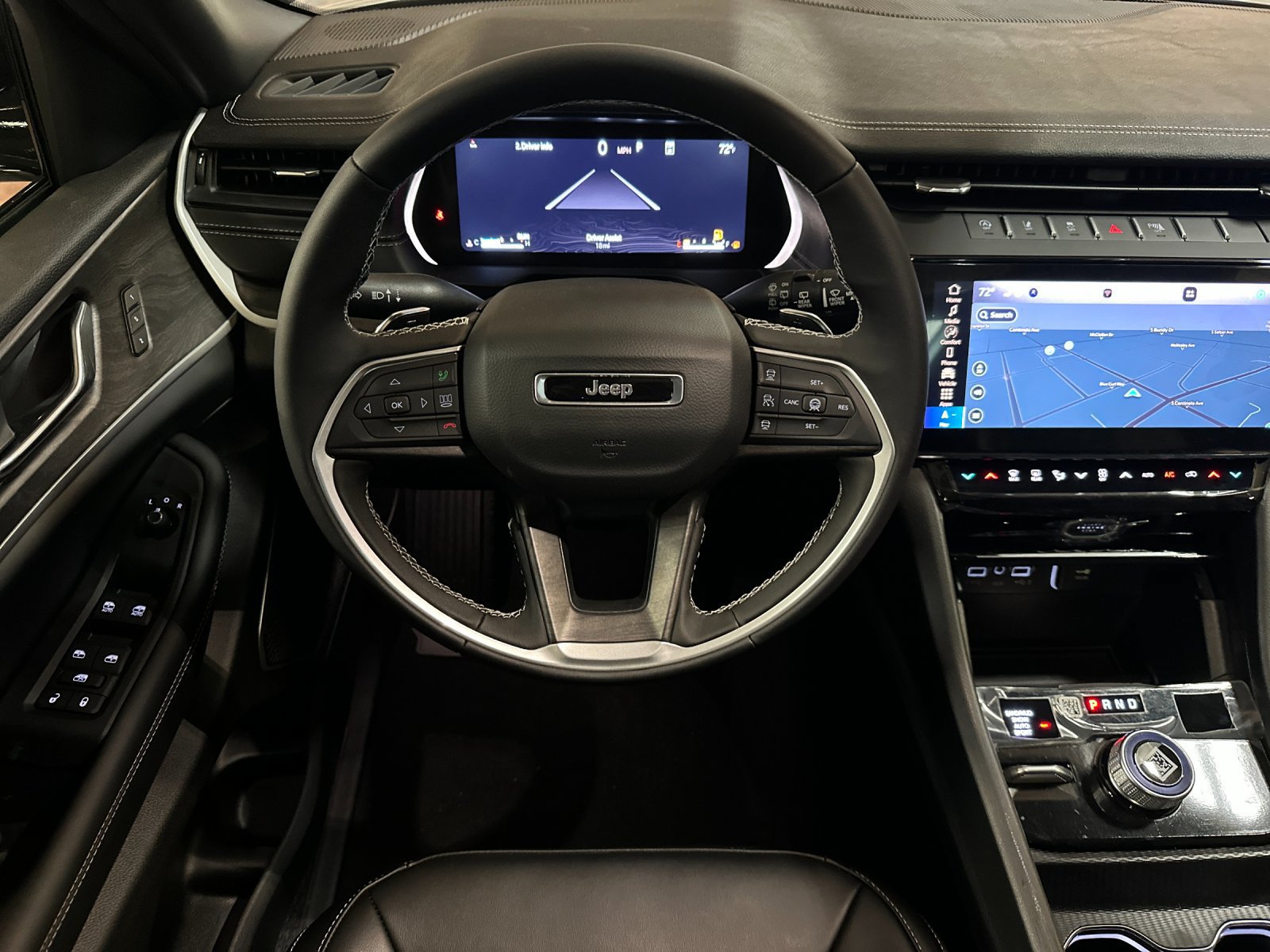 New 2026 Jeep Grand Cherokee Limited w/ Limited Altitude Package AWD/4WD image 13