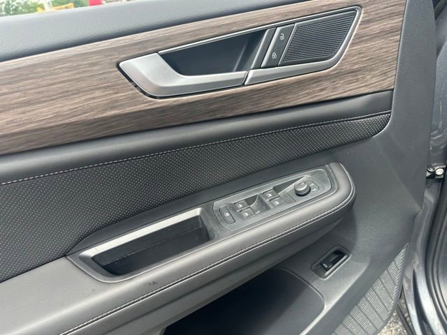 New 2025 Volkswagen Atlas SEL image 28