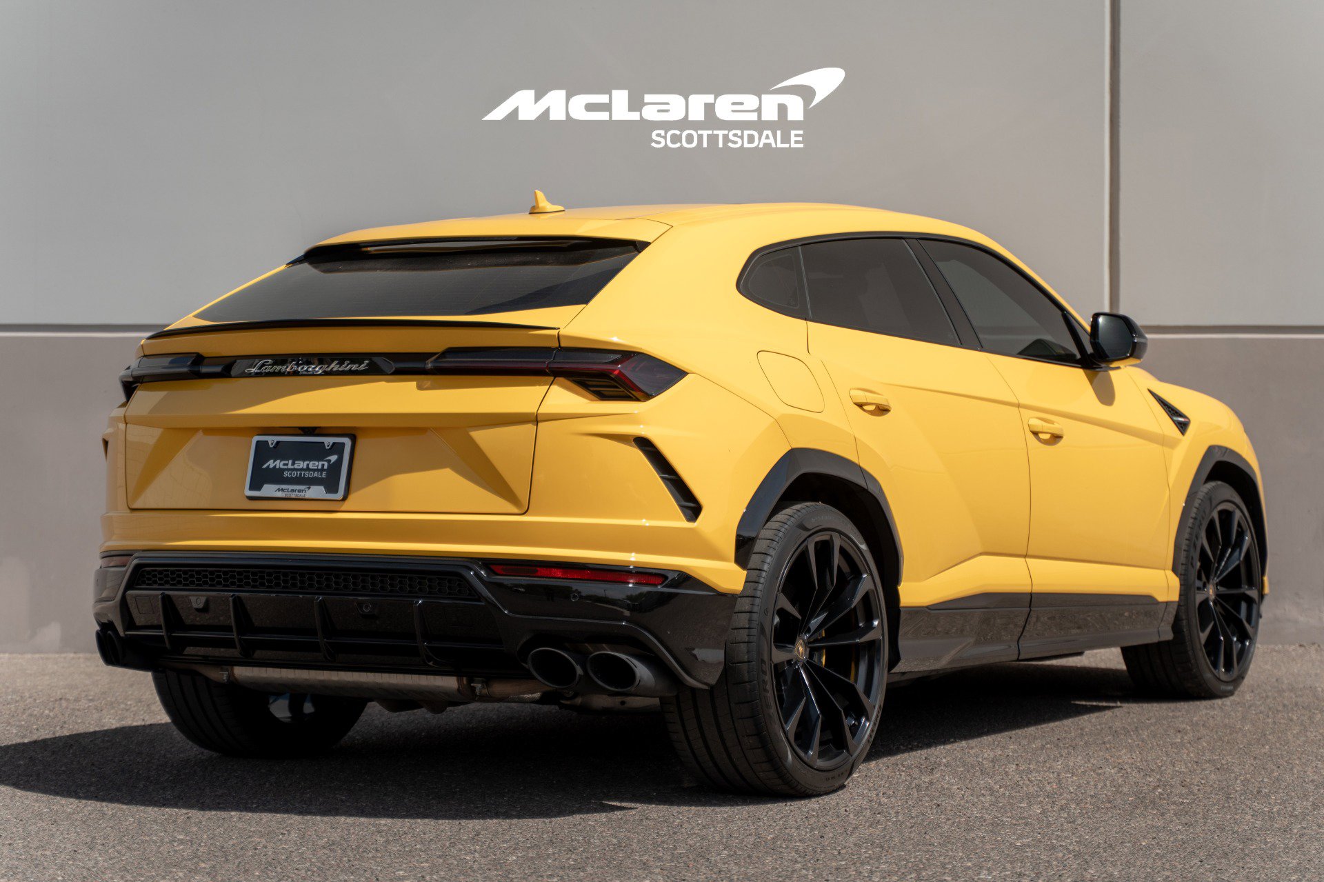Used 2021 Lamborghini Urus AWD/4WD image 7
