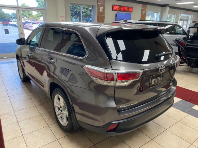 Used 2014 Toyota Highlander Limited AWD/4WD image 3