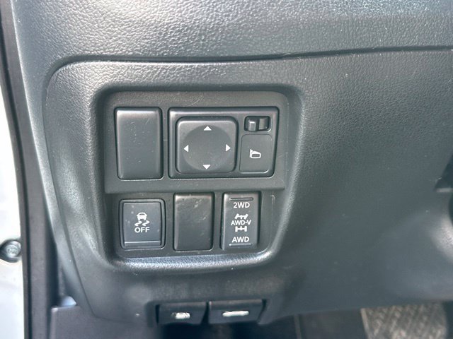 Used 2014 Nissan Juke SV AWD/4WD image 10