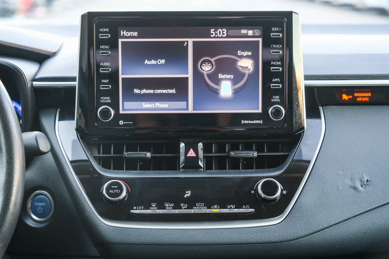 Used 2021 Toyota Corolla LE FWD image 14