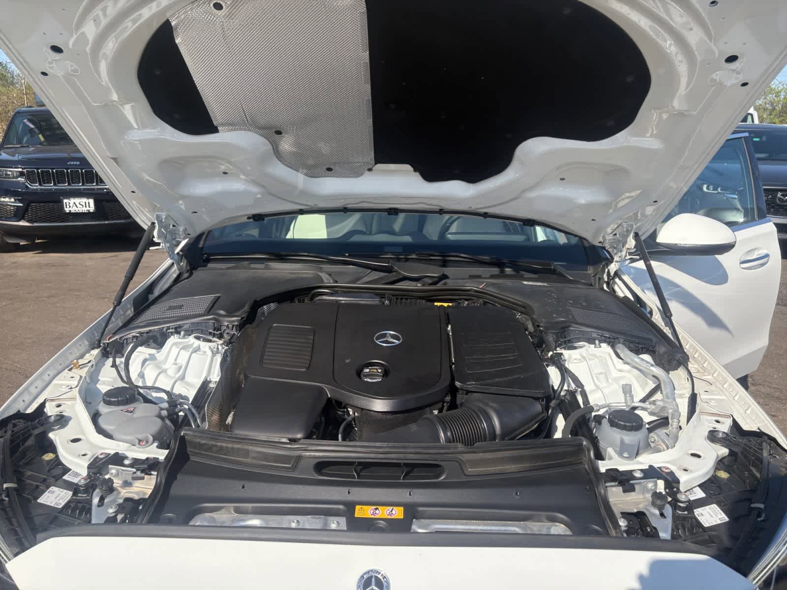 Used 2025 Mercedes-Benz C 300 4MATIC Sedan image 18