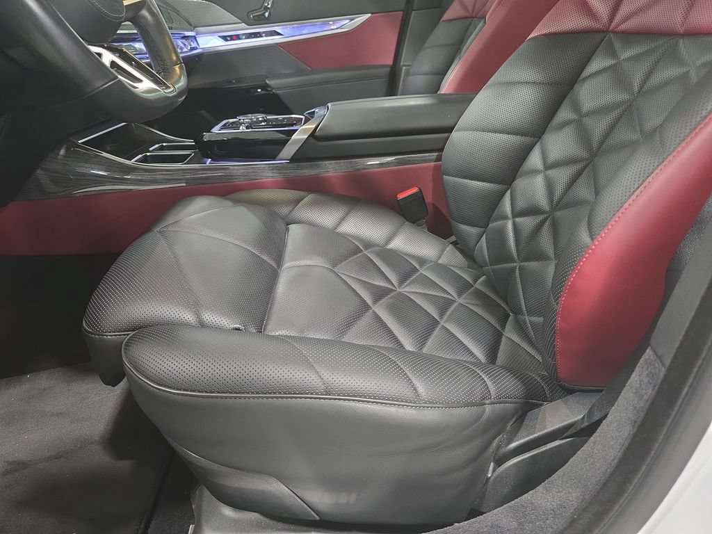 Certified 2023 BMW 740i RWD image 18