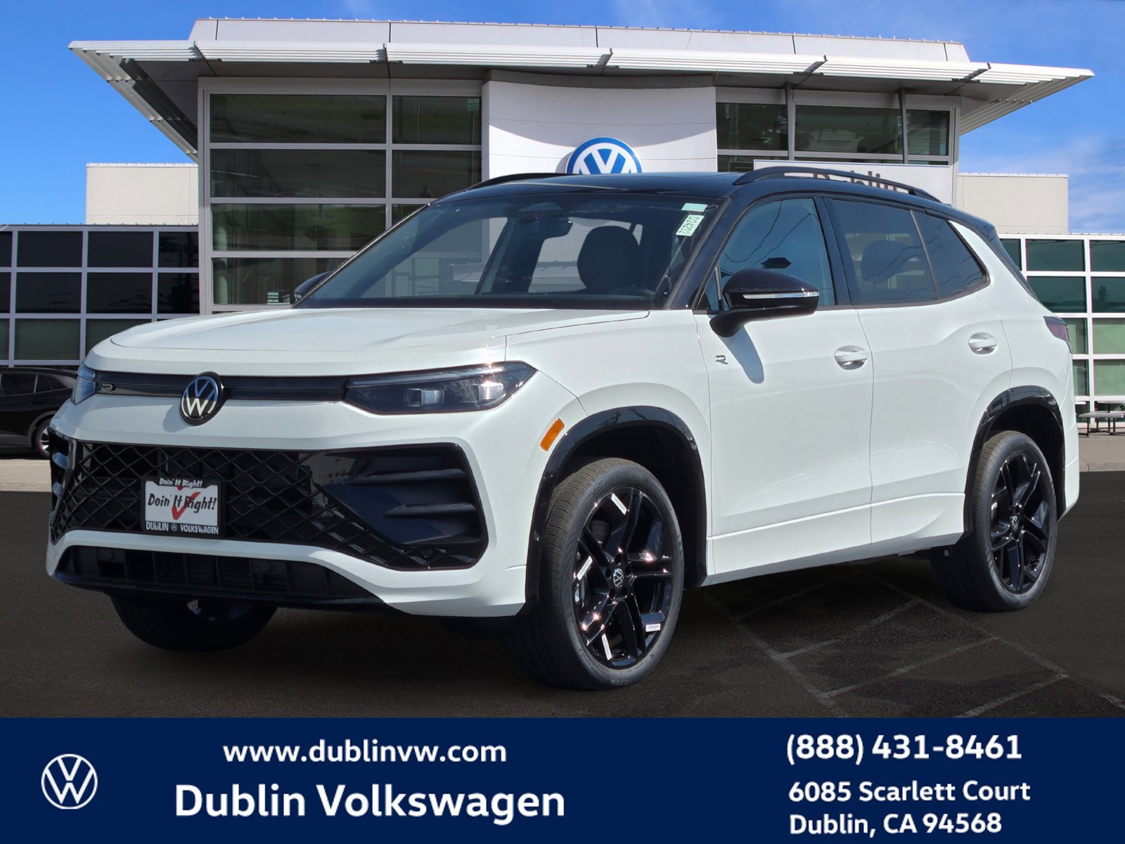 New 2026 Volkswagen Tiguan SE R-Line AWD/4WD image 8