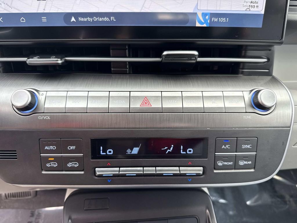 Used 2024 Hyundai Kona Limited image 30