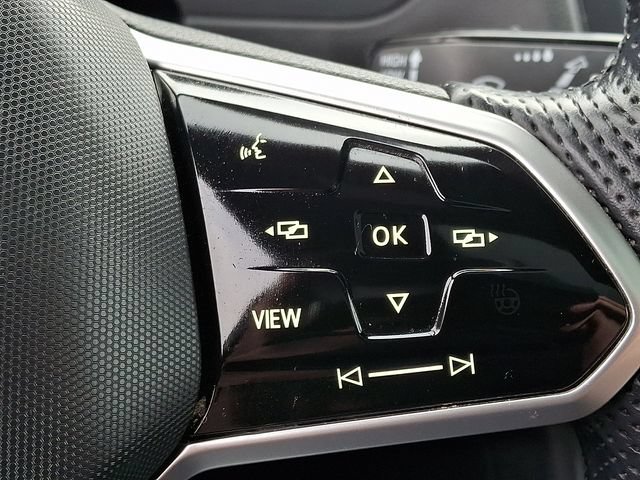 Used 2022 Volkswagen Tiguan SE R-Line AWD/4WD image 22