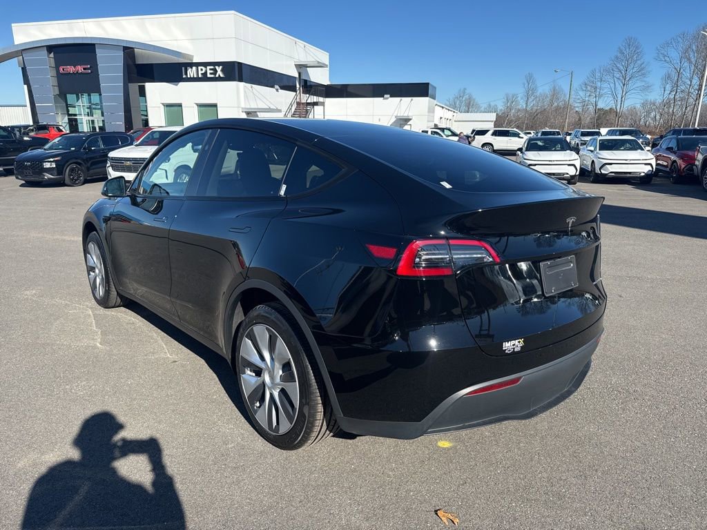 Used 2024 Tesla Model Y Long Range image 3