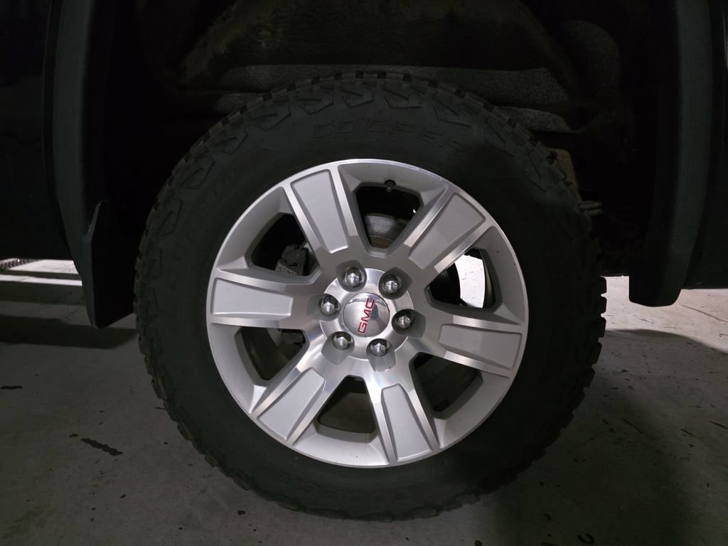 Used 2016 GMC Sierra 1500 SLE w/ SLE Value Package AWD/4WD image 13