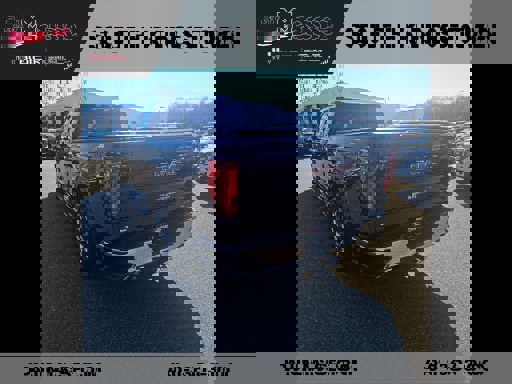 Used 2024 GMC Sierra 1500 SLT w/ SLT Premium Package image 4