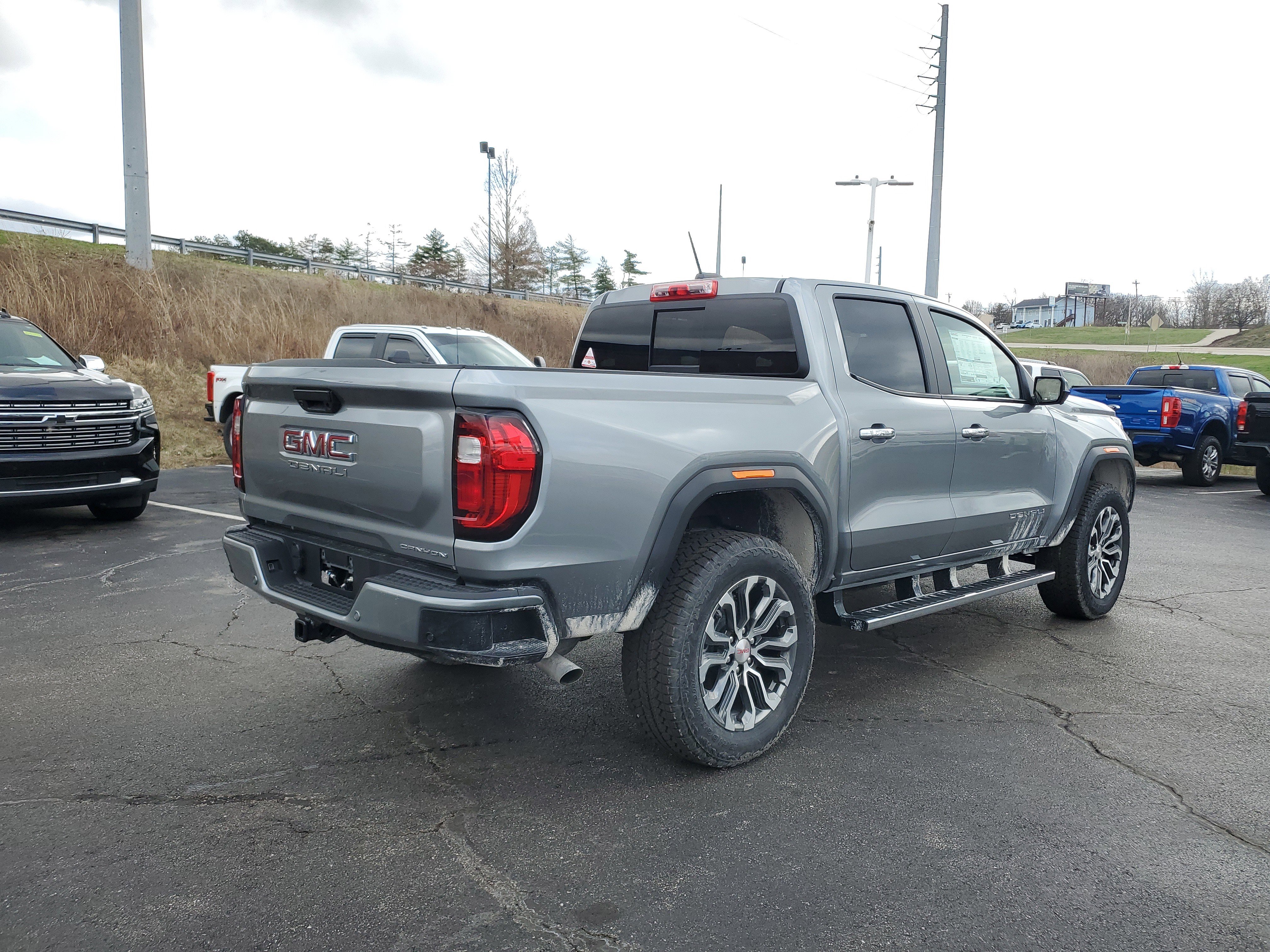New 2026 GMC Canyon Denali image 4
