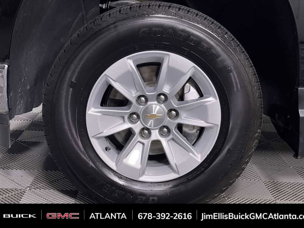 Used 2025 Chevrolet Silverado 1500 LT image 32