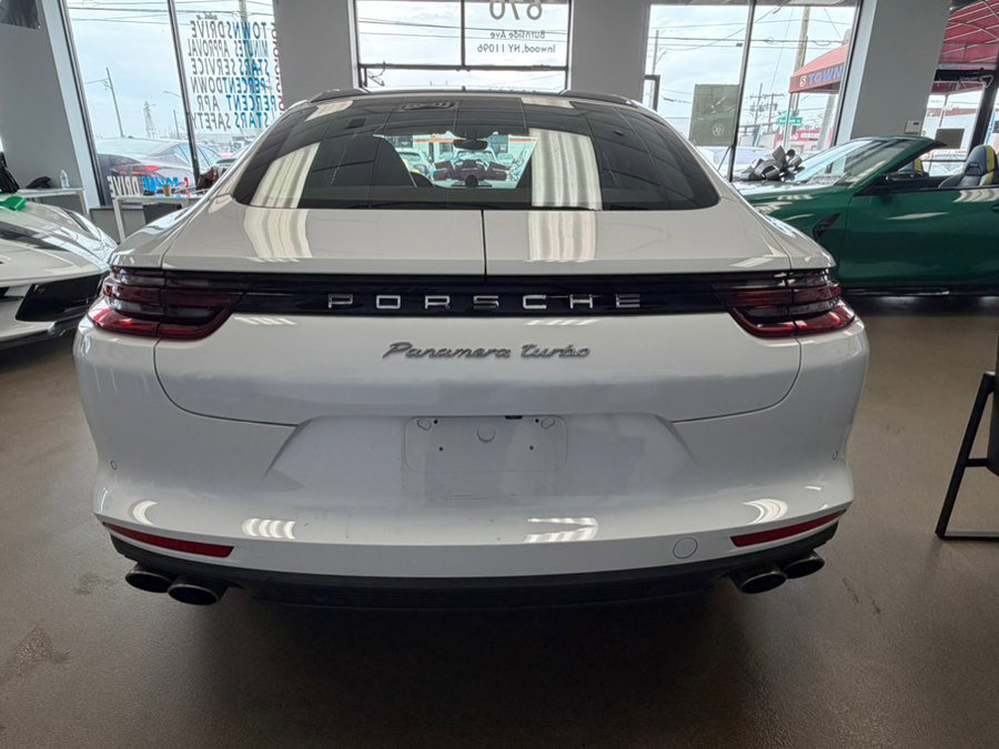 Used 2017 Porsche Panamera Turbo image 10