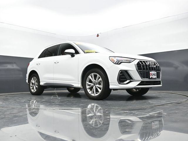 Used 2024 Audi Q3 2.0T Premium AWD/4WD image 47