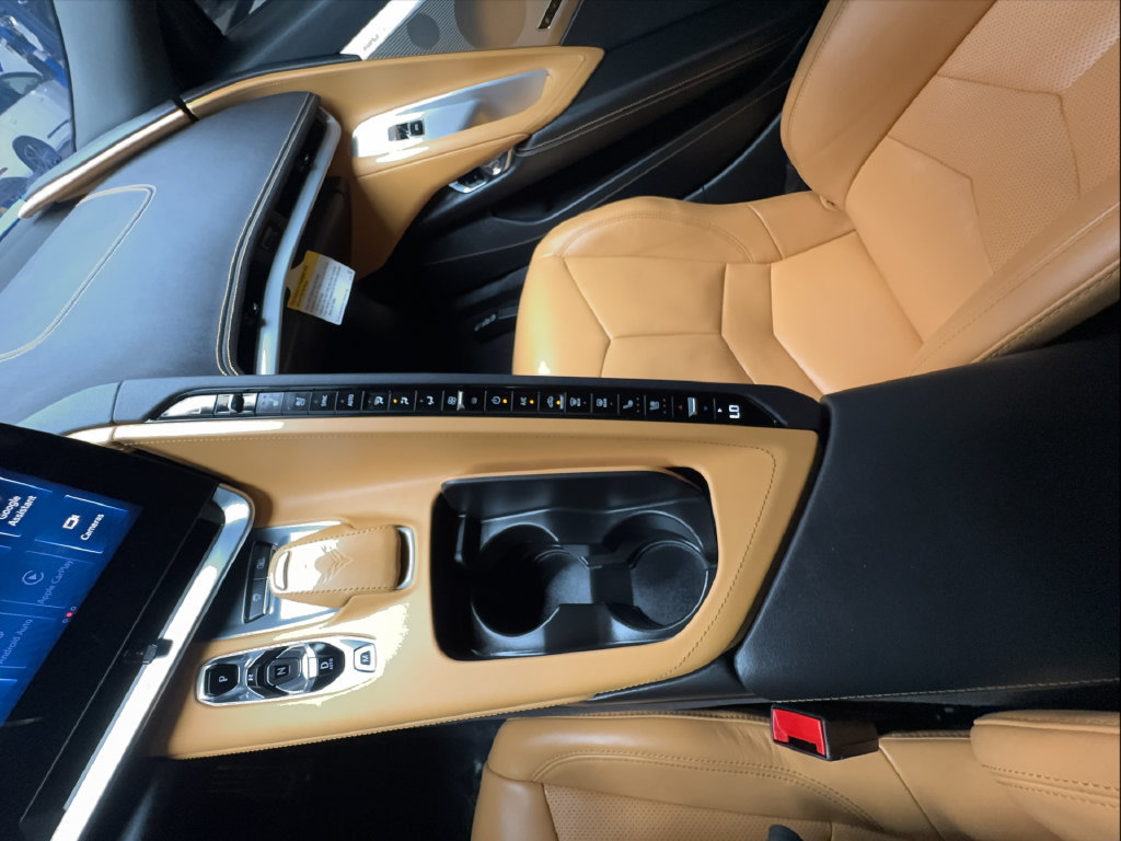 Used 2024 Chevrolet Corvette Stingray Preferred Cpe w/ 2LT RWD image 39