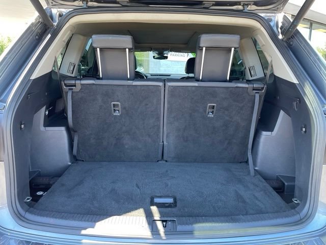 Used 2021 Volkswagen Atlas SEL Premium AWD/4WD image 32