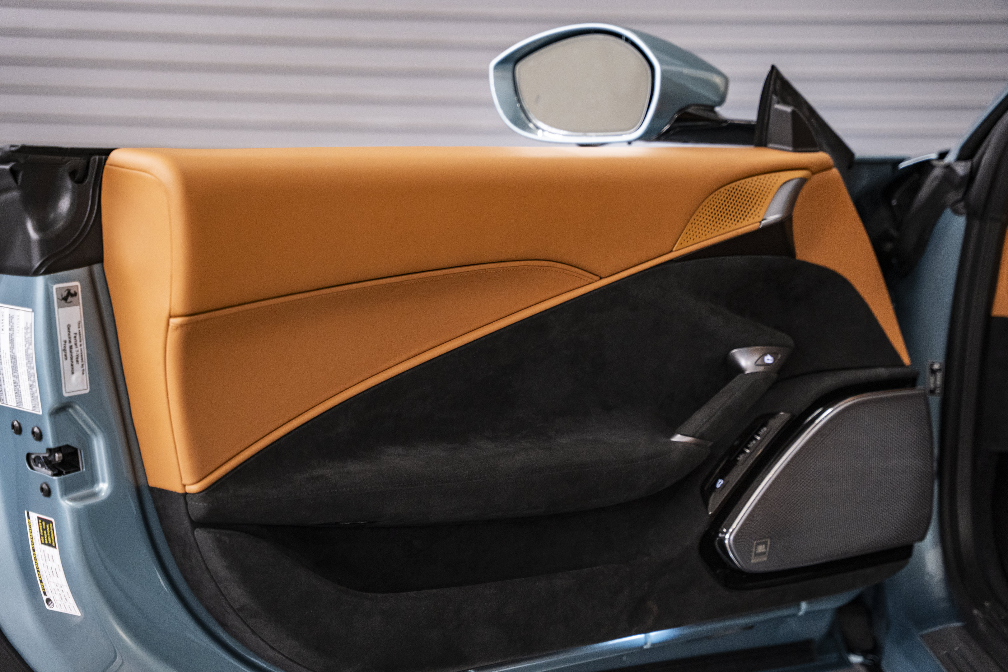 Used 2025 Ferrari Roma Spider RWD image 23