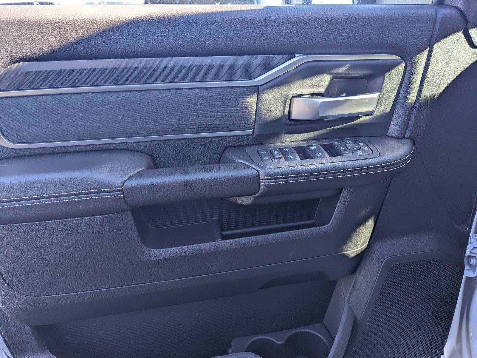 New 2026 RAM 3500 Big Horn AWD/4WD image 18