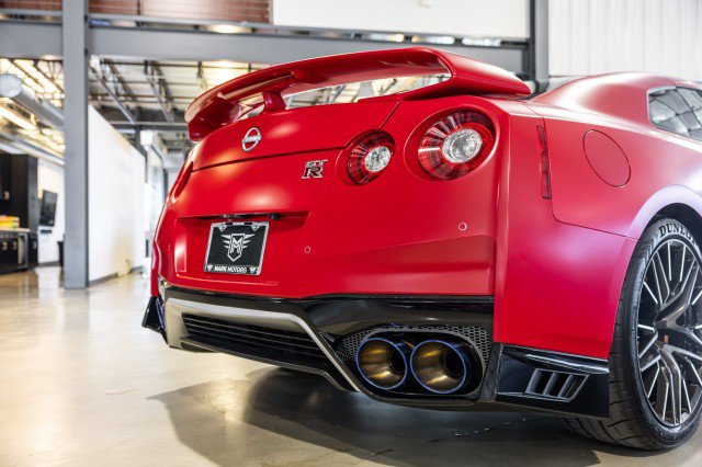 Used 2023 Nissan GT-R Premium w/ Premium Interior Package AWD/4WD image 20