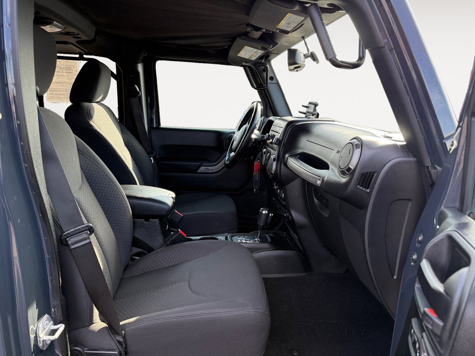 Used 2018 Jeep Wrangler Unlimited Sport S AWD/4WD image 19