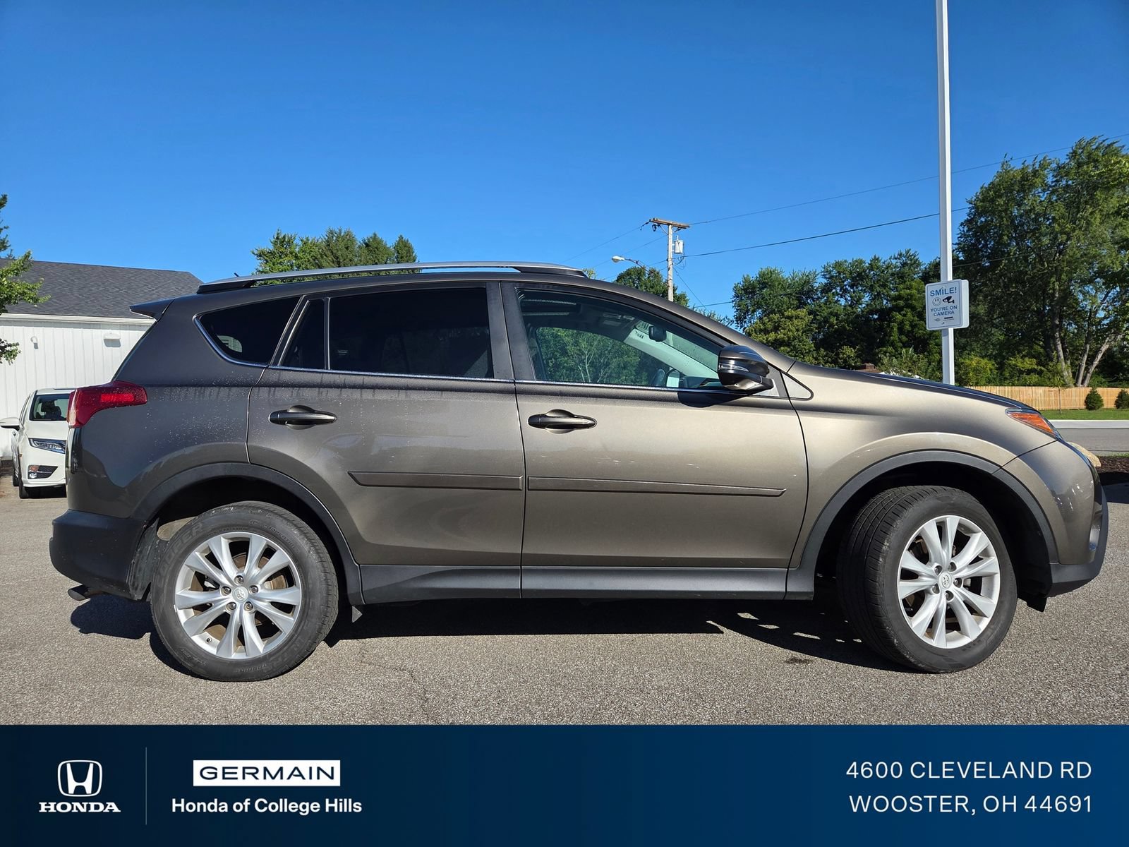Used 2015 Toyota RAV4 Limited AWD/4WD image 23
