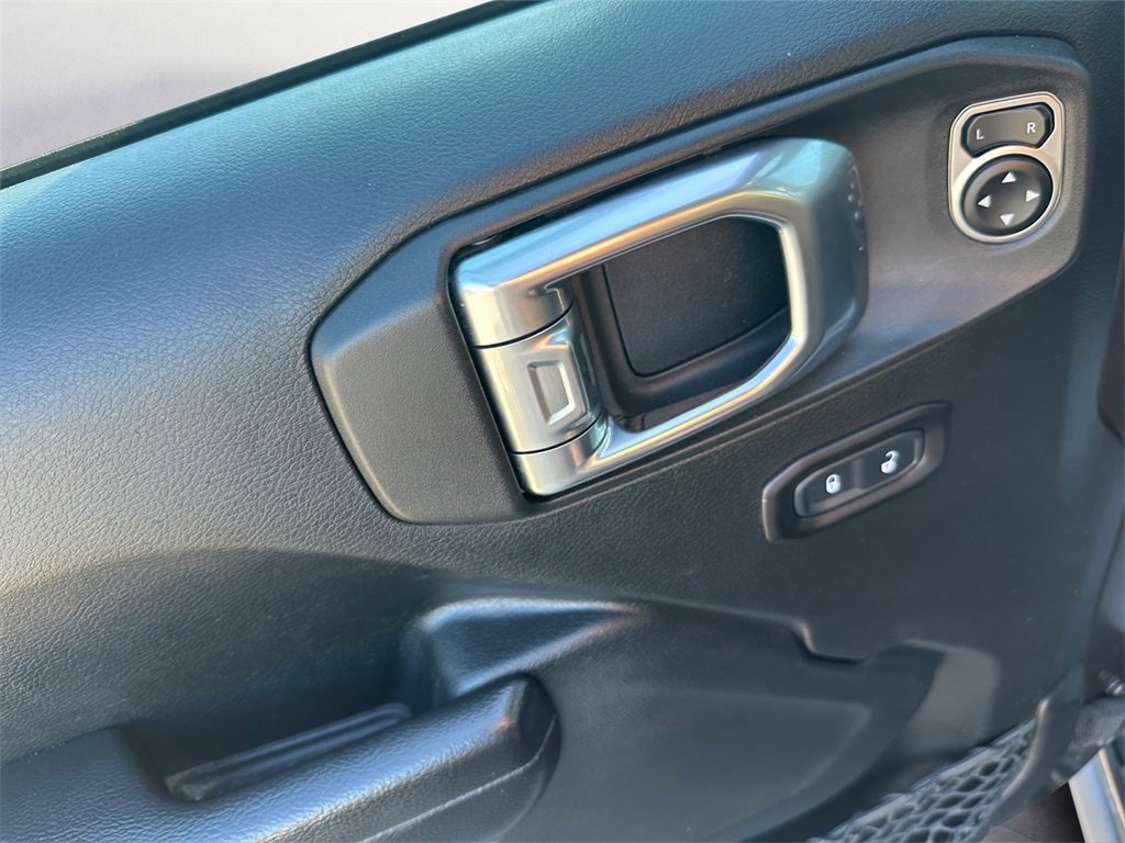 Used 2018 Jeep Wrangler Unlimited Sport S image 23