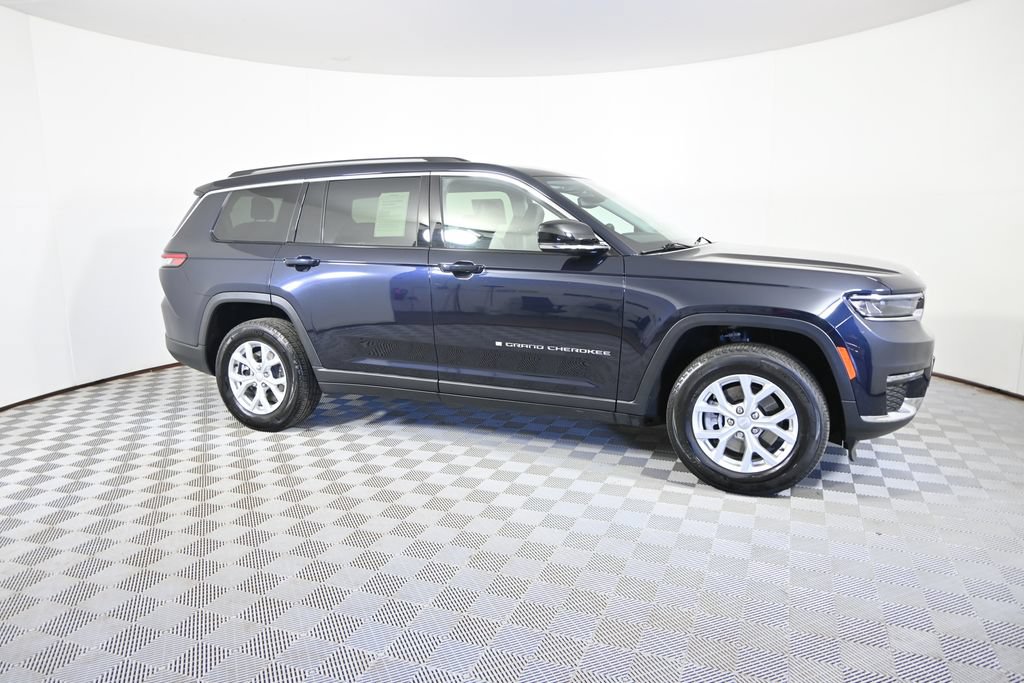 Used 2023 Jeep Grand Cherokee L Limited w/ Luxury Tech Group II AWD/4WD image 8