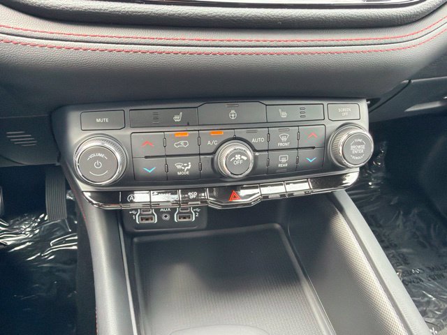 New 2026 Dodge Durango GT w/ Blacktop Package AWD/4WD image 17