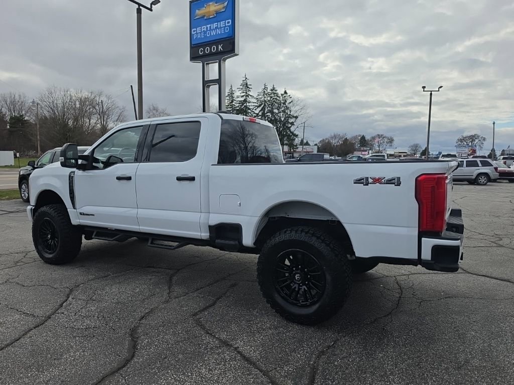 Used 2023 Ford F250 XLT AWD/4WD image 4