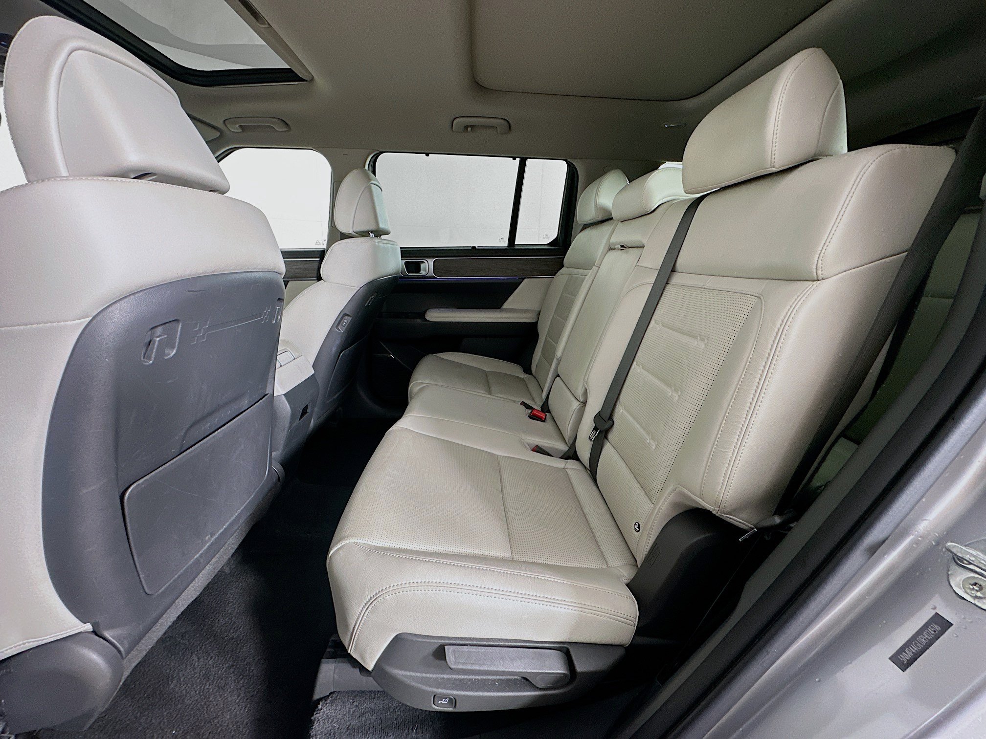 Used 2024 Hyundai Santa Fe Limited FWD image 27