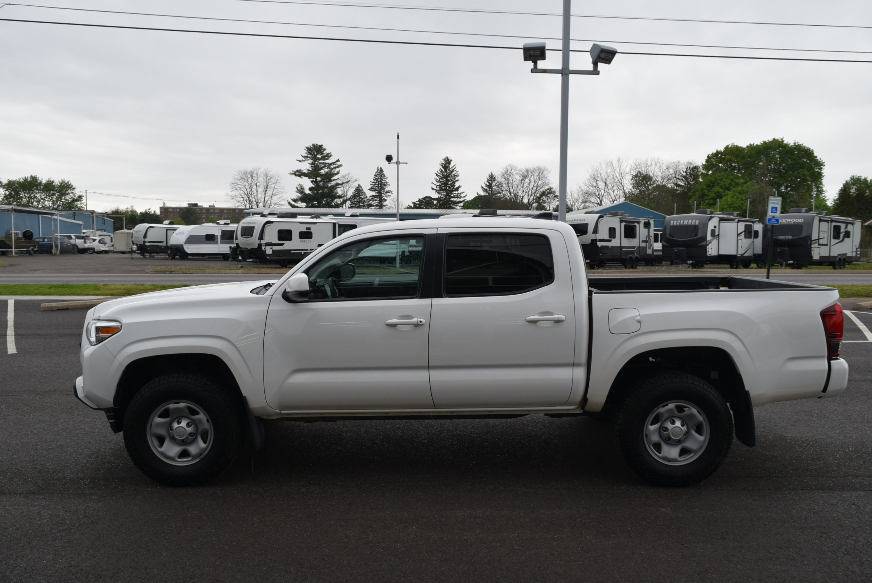 Used 2023 Toyota Tacoma SR w/ SR Convenience Package RWD image 5