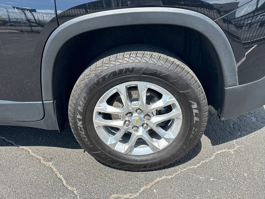 Used 2021 Chevrolet Traverse LS FWD image 20