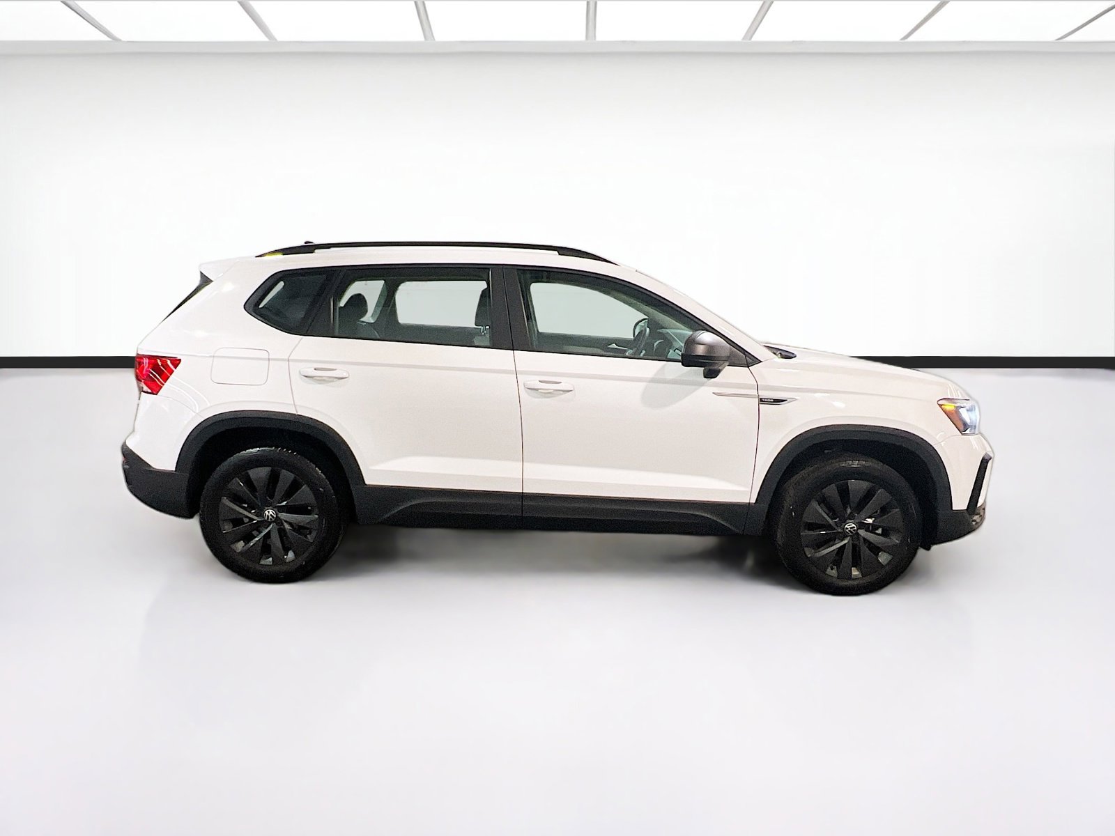 Used 2024 Volkswagen Taos S FWD image 22