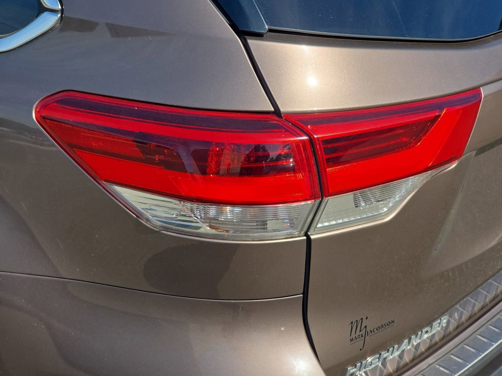 Used 2017 Toyota Highlander XLE image 43