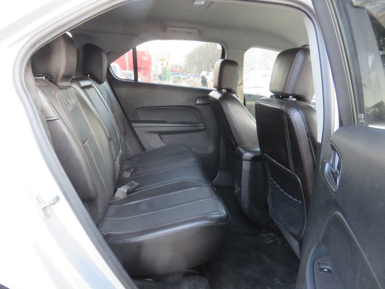 Used 2015 Chevrolet Equinox LT image 18