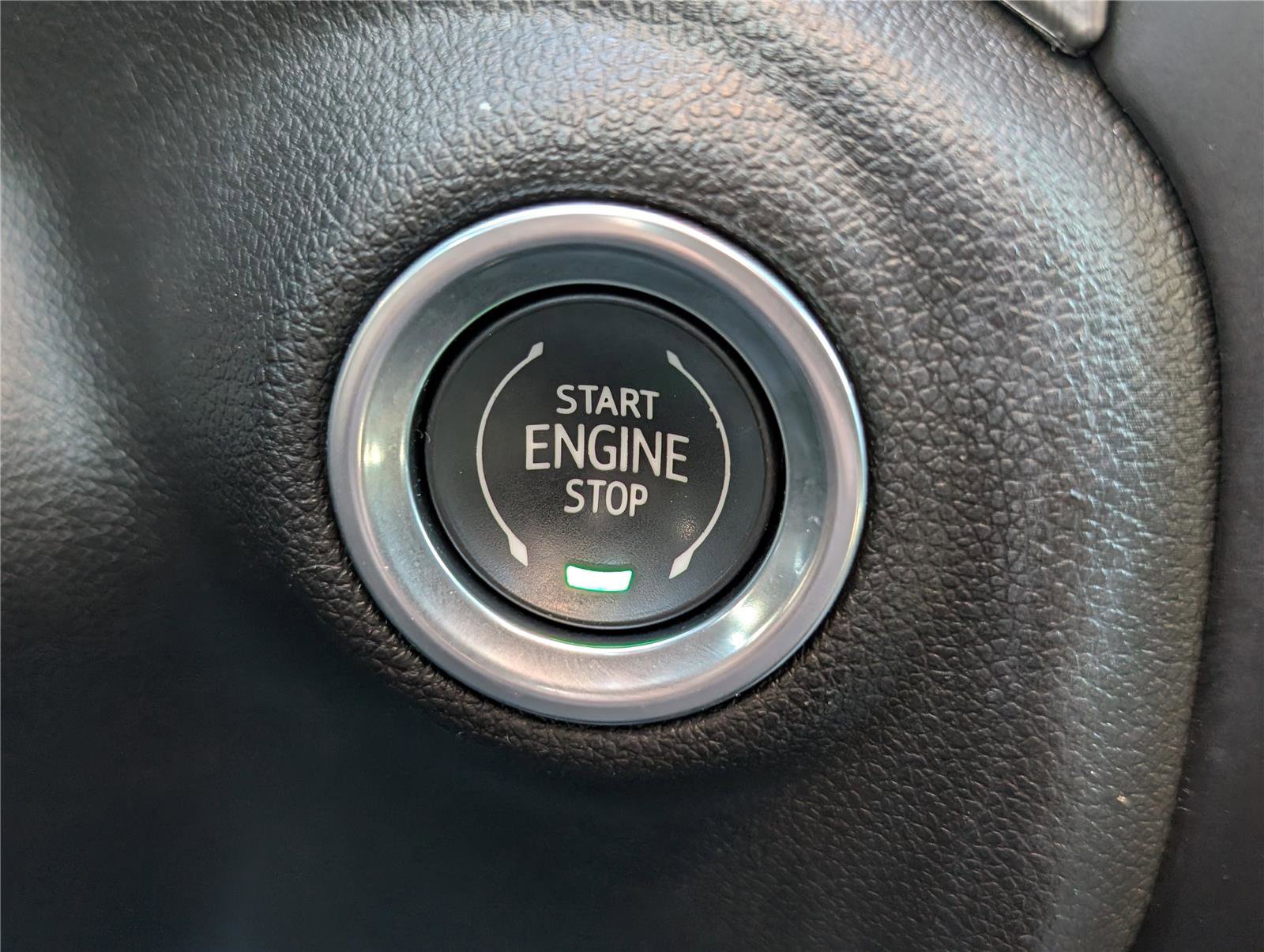 Used 2023 GMC Sierra 3500 Denali w/ Denali Ultimate Package image 29