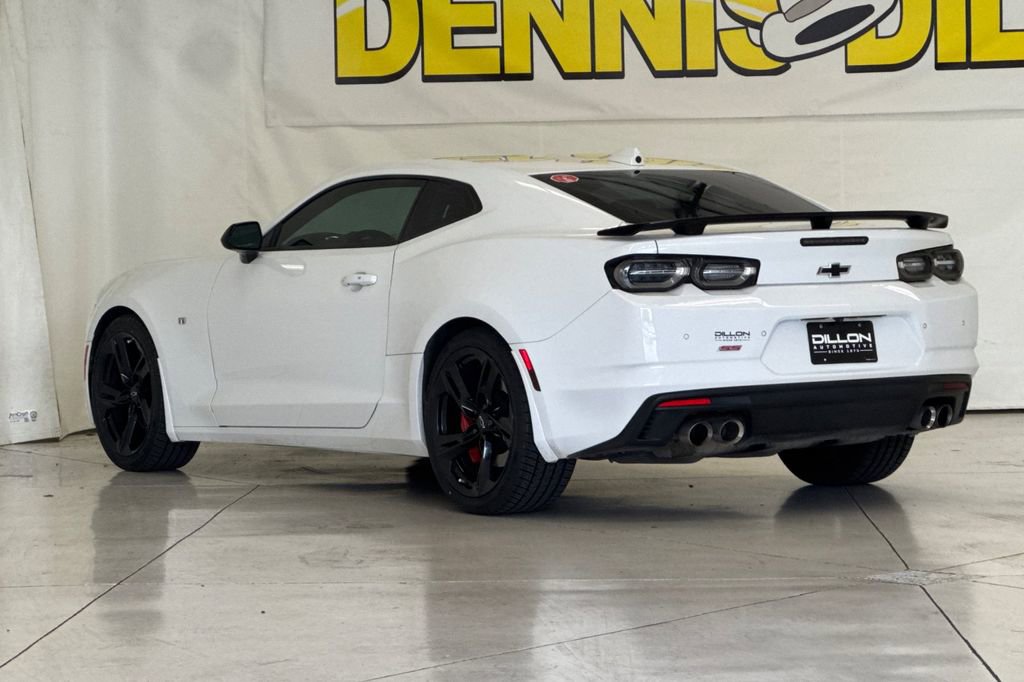 Used 2020 Chevrolet Camaro SS RWD image 6