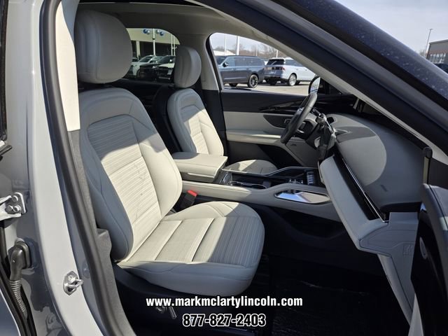 New 2026 Lincoln Nautilus Reserve w/ Jet Appearance Package image 13