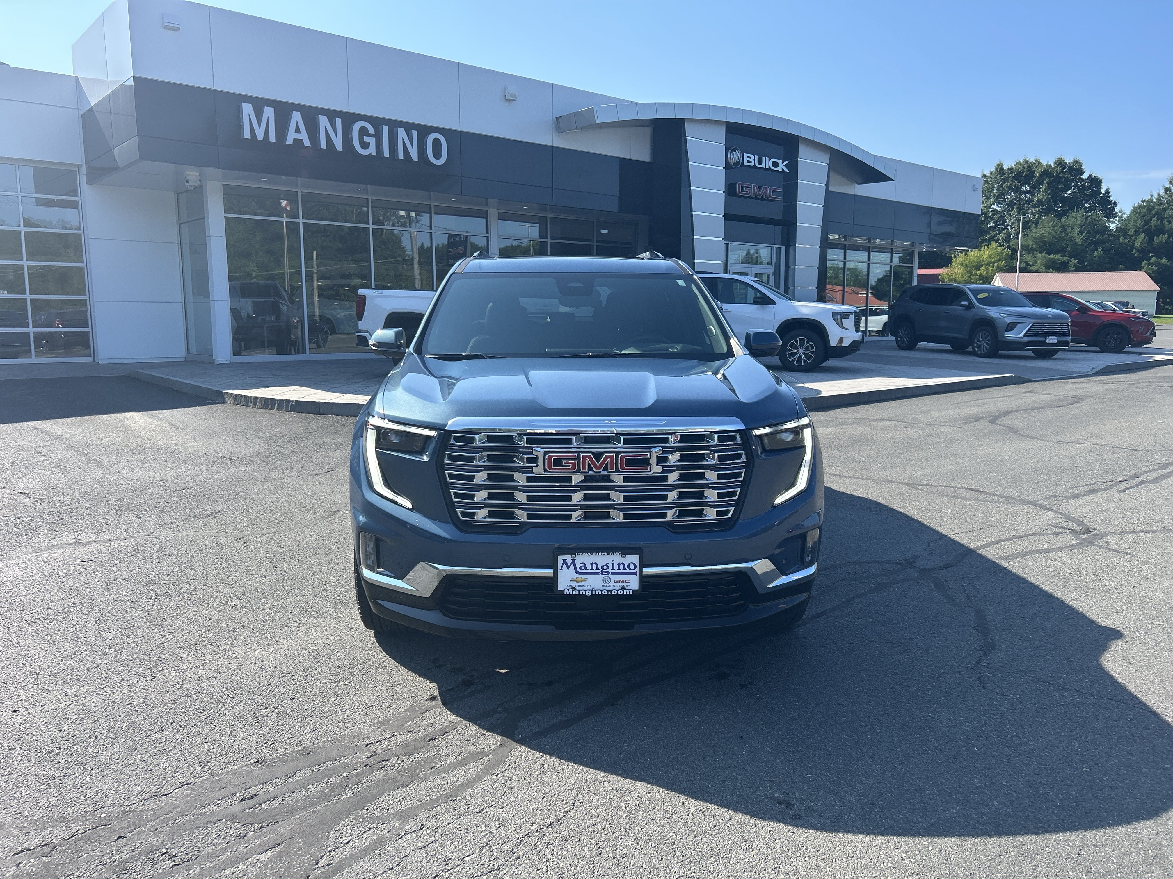 Certified 2025 GMC Acadia Denali w/ Super Cruise Package AWD/4WD image 18