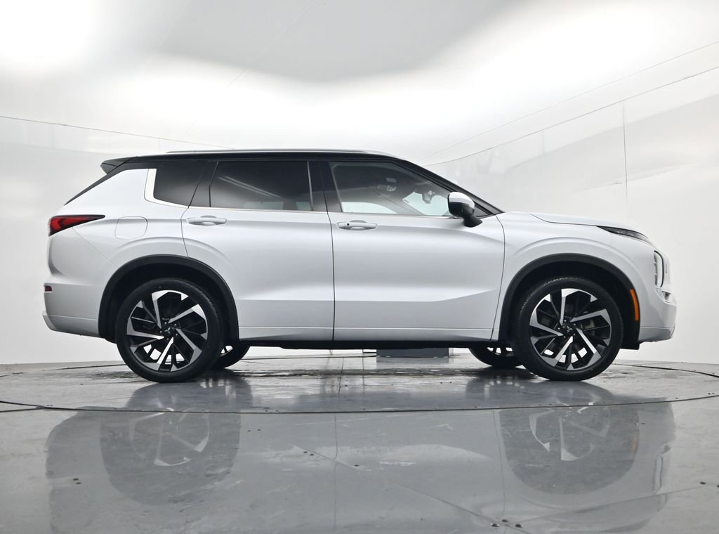 Used 2023 Mitsubishi Outlander SEL Black Edition AWD/4WD image 41
