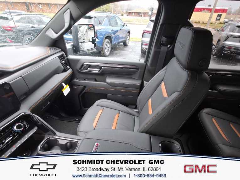 New 2026 GMC Sierra 2500 AT4 w/ AT4 Premium Plus Package image 16