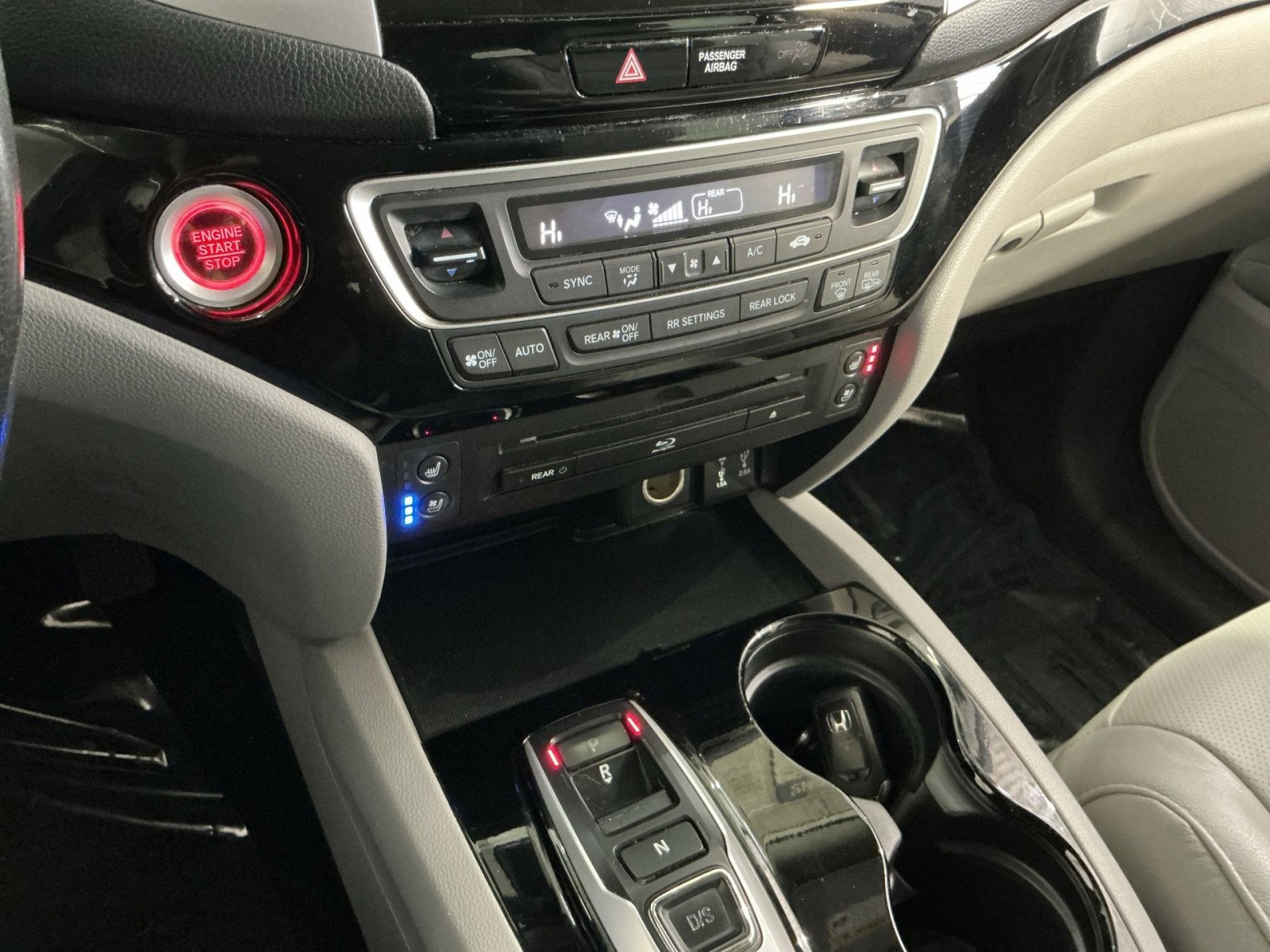 Used 2018 Honda Pilot Elite image 22