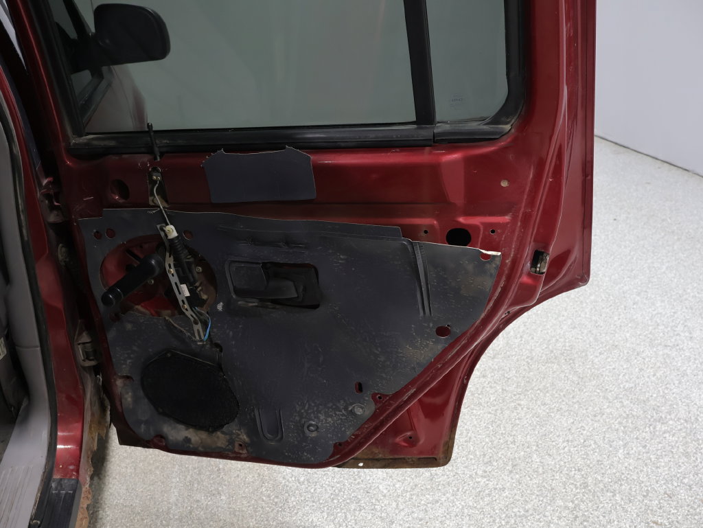 Used 2000 Ford Explorer XL AWD/4WD image 21