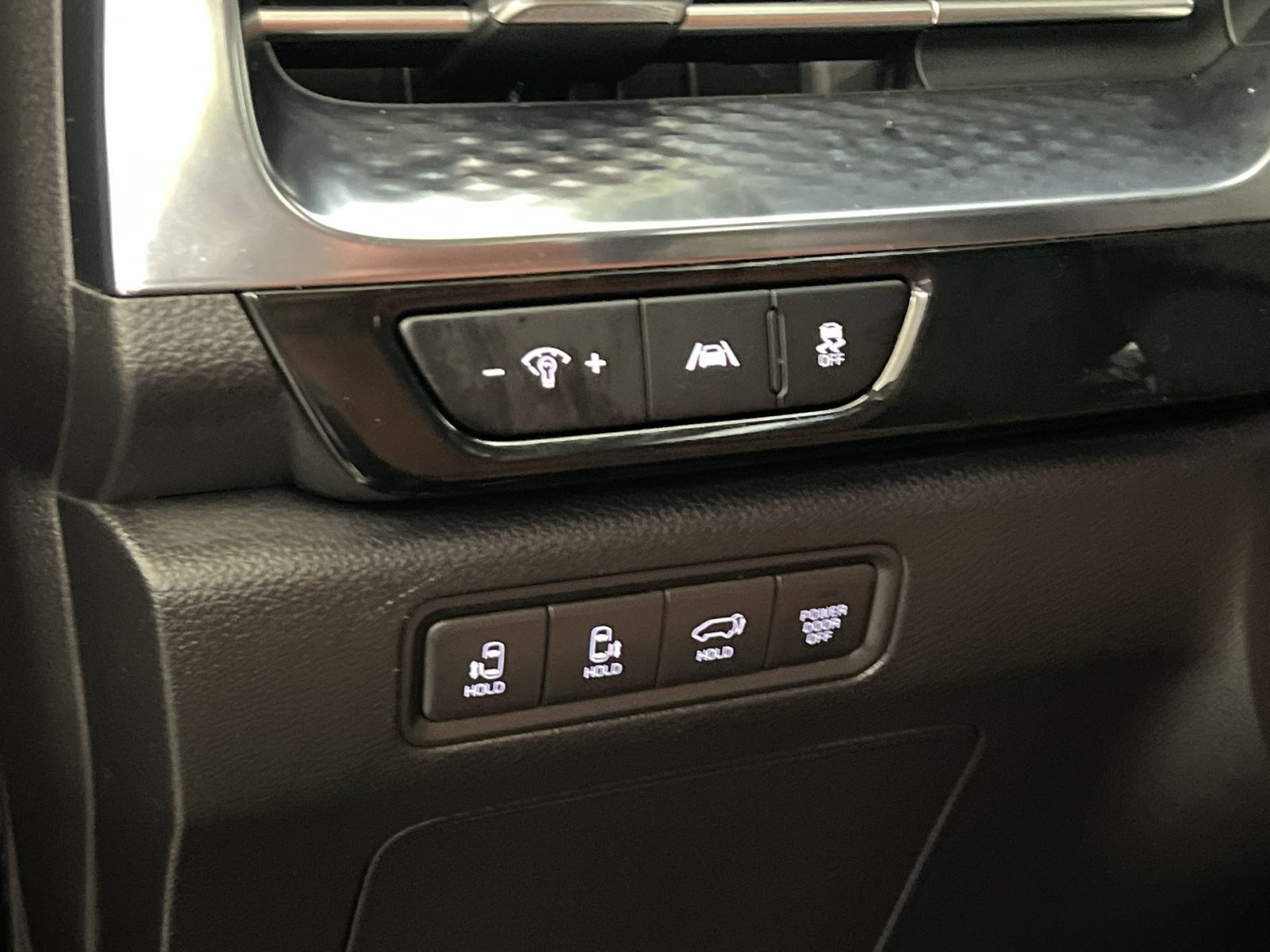 Used 2024 Kia Carnival SX Prestige FWD image 36